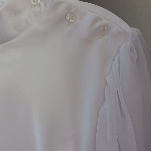 Beautiful sheen size small. Three button neck. Ballon style sleeves. - Picture 4 of 6